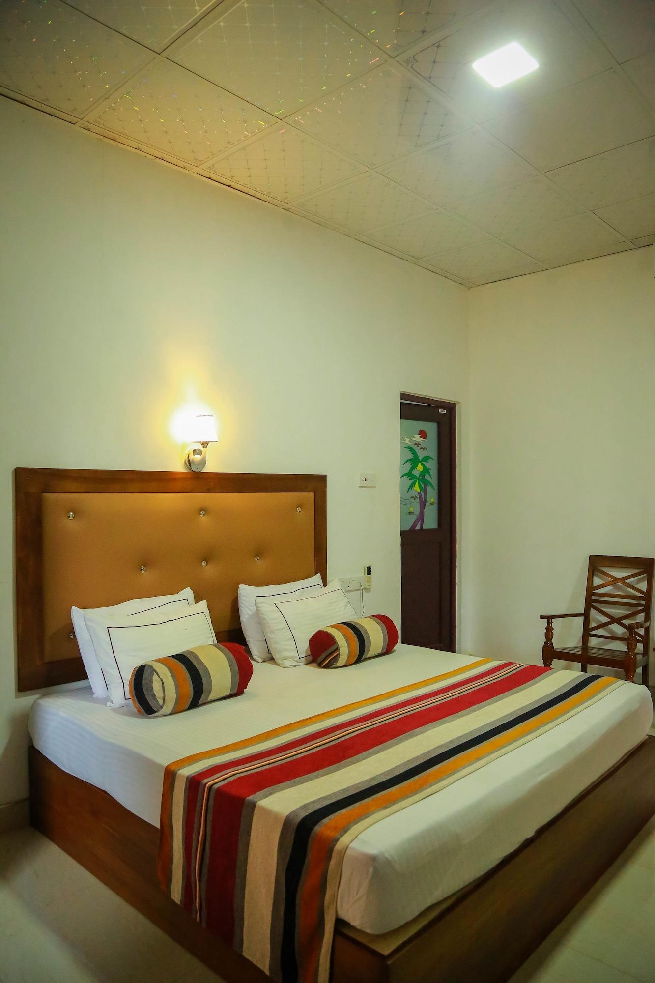 Hotel Moonstone Anuradhapura Buitenkant foto
