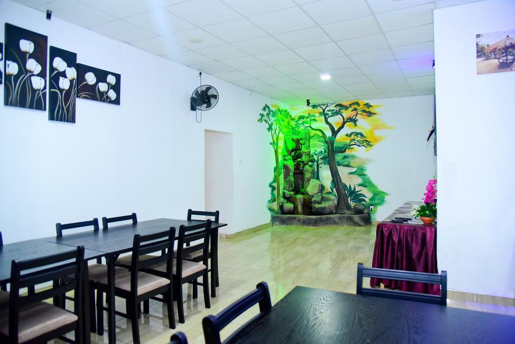 Hotel Moonstone Anuradhapura Buitenkant foto